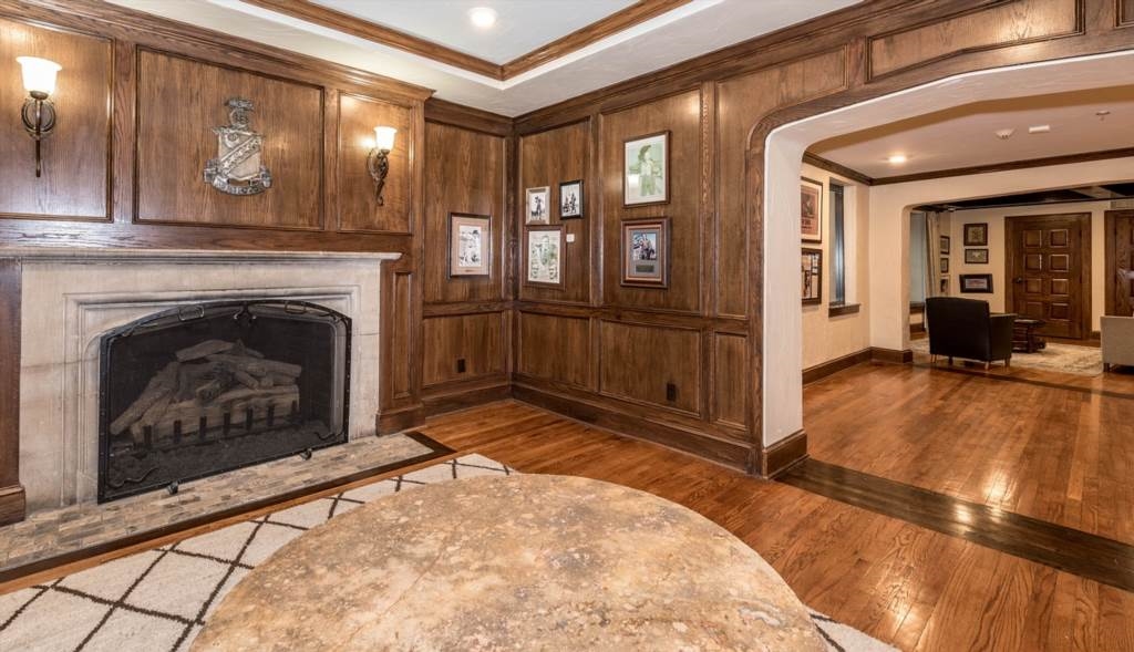 Skąd wziąć odpowiednie drewno do pieca kaflowego